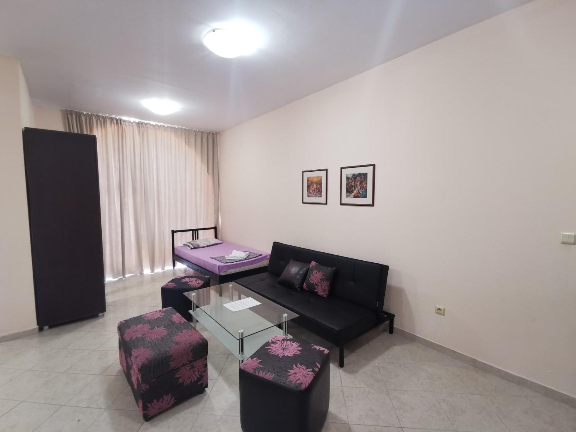Rose Garden Omax Apartments 阳光海滩 外观 照片